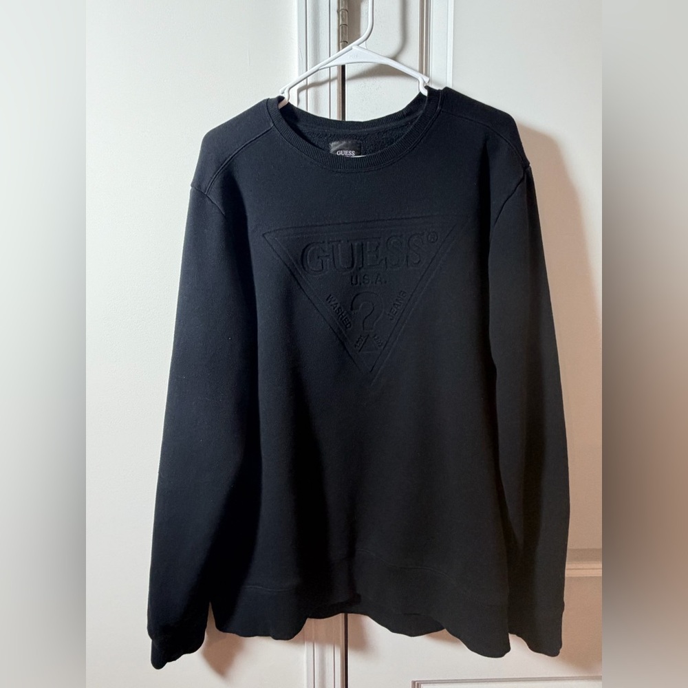 GUESS Men's Classic Black Crewneck Sweater